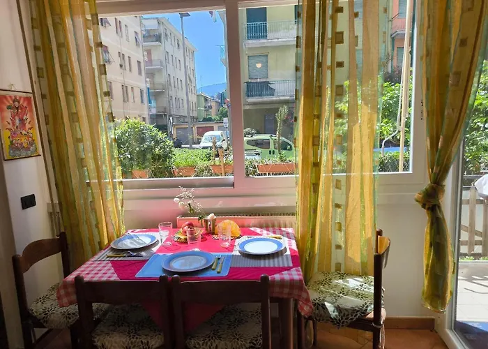 Casa Marechiaro Con Parcheggio Incluso E Giardino Lejlighed